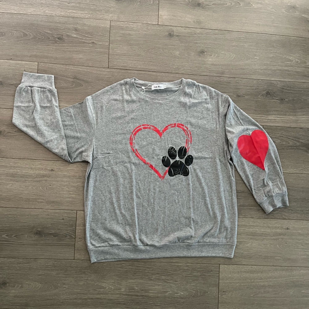 NWOT Leo Rosi Dog Paw Love Gray Longsleeve Top Size XXL